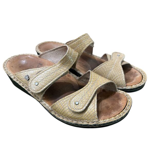Finn Comfort Germany Beige Faux Snakeskin Leather Sandals / Size 6 US - - Picture 1 of 5